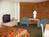 Hampton Marina Hotel::Expedia