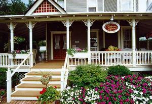 Victoria House Bed and Breakfast::BedAndBreakfast.com