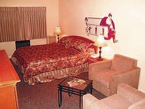 Web-lax_holl-rooms-3