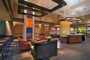 Web-col_amir-lobby-1