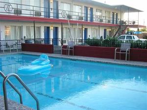 Web-deming_motel_156166_1_10092007_1710411237_500