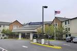 Howard Johnson Hotel - Newark
