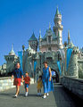 Tn-disneyland-or-disneys-california-adventure-in-los-angeles-1