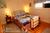 Lakeshore Inn::BedAndBreakfast.com