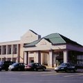Detroit Airport Plaza Hotel and Suites