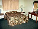 Tn-lax_moni-rooms-1
