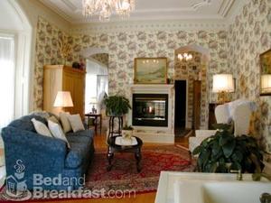 Colonial Gardens Bed & Breakfast::BedAndBreakfast.com