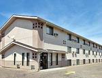 Super 8 Motel - Bismarck