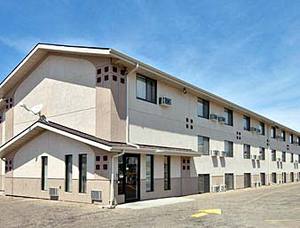 Super 8 Motel - Bismarck::Travelocity.com