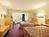 Days Inn & Suites Pine Bluff::ProfessionalTravelGuide.com