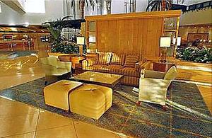 Web-ana_hicm-lobby-2