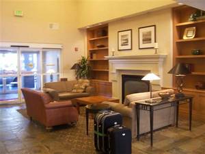 Web-comfort_suites_downtown_seattle_center_42697_0_08142006_2108537187_500