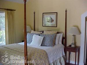 The Inn At Manchester::BedAndBreakfast.com