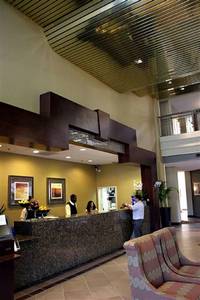 Web-embassy_suites_hotel_45601_4_08082006_1208123906_500