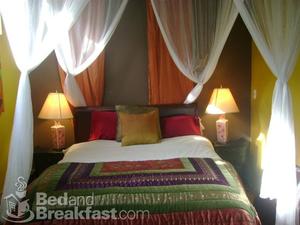Laughing Buddha Beach House::BedAndBreakfast.com