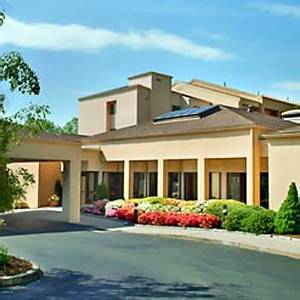 Courtyard by Marriot Norwalk::Expedia
