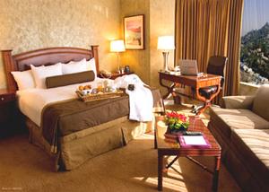 Web-lax_univ-rooms-1