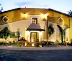 Lemon Tree Hotel & Kitchen Suites