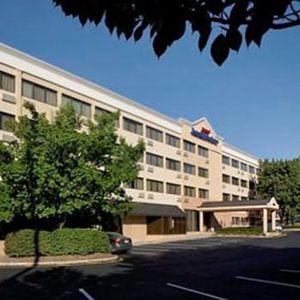 Fairfield Inn and Suites by Marriott Parsippany::Travelocity.com