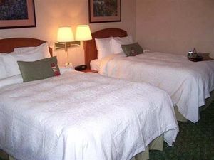 Hampton Inn Philadelphia-International Airport::Travelocity.com