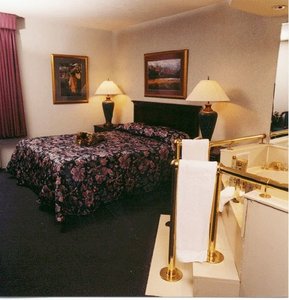 Lees Inn and Suites Lafayette::Travelocity.com