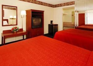 Quality Inn Norman::Hotels.com