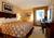 Comfort Inn & Suites::Expedia