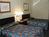 Pinky-542423_room_02_f