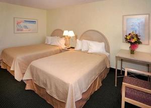Quality Inn & Suites::Hotels.com