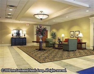 Holiday Inn Atlanta Northeast Doraville::Travelocity.com