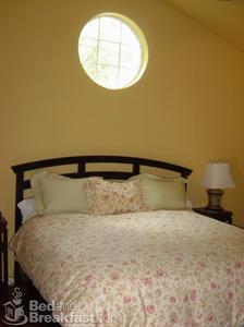 Comal Inn::BedAndBreakfast.com