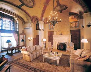 Web-mia_bilt-lobby-2