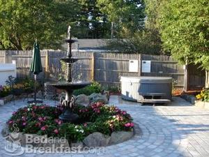 Gazebo Inn Ogunquit::BedAndBreakfast.com