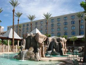 Web-phx_qual-fount-1
