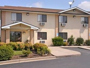 Super 8 Motel::Travelocity.com
