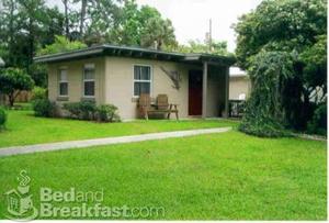 Pine Lodge Bed & Breakfast::BedAndBreakfast.com