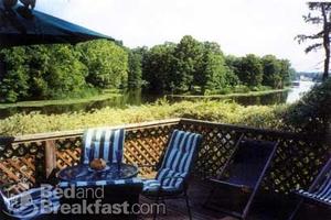 Casa Rio::BedAndBreakfast.com