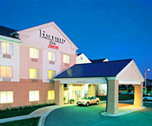 Fairfield Inn and Suites by Marriott Fairmont::Hotels.com