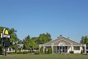 Days Inn Niles Skokie Chicago::Expedia