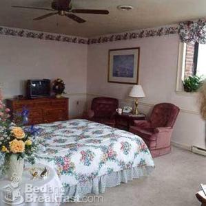Bow Street Inn::BedAndBreakfast.com