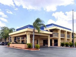 Howard Johnson Express Fort Myers::Travelocity.com