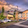 Fairfield Inn AND Suites by Marriott Burlington