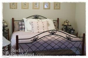 Web-fredericksburg-cottagesatlimestoneonmain