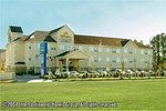 Holiday Inn Express and Suites Houston Intercontinental East