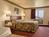 Super 8 Motel - Bedford::Orbitz