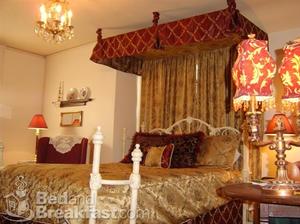 Traditions Inn::BedAndBreakfast.com