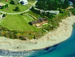 A Beachfront B&B by Lowden's::BedAndBreakfast.com