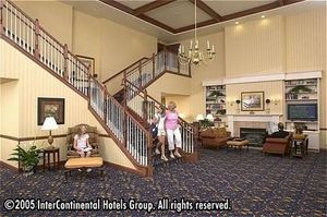 Holiday Inn Express Milwaukee Airport - Oak Creek::Travelocity.com