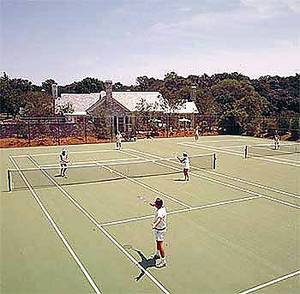 Litchfield Plantation::Expedia