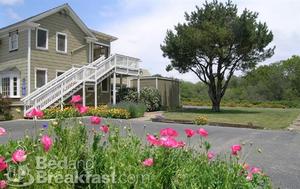 Web-cambria-california-burton-inn-lodging